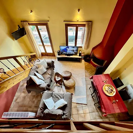 Location Challet/flat-stunning Views Апартаменты *